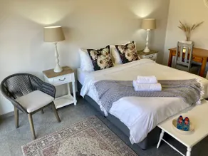 Tidor Garden Cottage - Image 2
