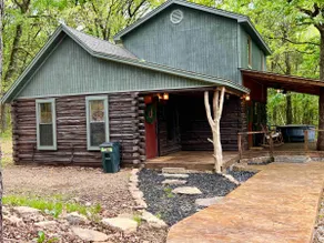 **Mission Cabin Getaway** - Image 4