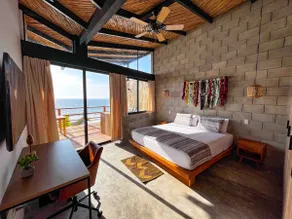 Oceanfront Diem Villa Jacuzzi II - Image 3