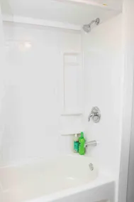 Newly Renovated 3BR |2 Full Baths | Full Kitchen - Image 5