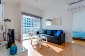 Apartment with Stunning Seaviews - Image 4