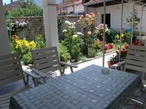 Bogdanoski Studios & Guest Rooms - Image 5
