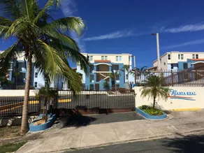 Amazing Ocean View Corner PH Surrounded by Nature - Image 2