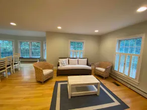 Stunning 4 bedroom with access to private beach - Image 5