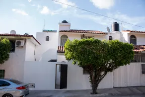 VILLA LUPITA APARTMENT #1 - Image 4