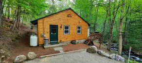 Cabin retreat just steps from adventure - Image 2