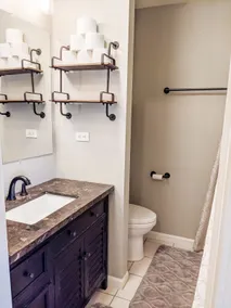 Big Bass Bungalow @ Lake Ivie. 1bd/1ba Barndominium. Covered Boat Parking - Image 3