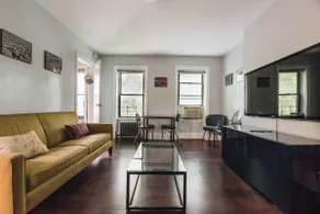 Cozy 1.5BR Apartment in Brooklyn - Image 2