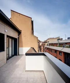 1-bedroom penthouse with terrace - Bilbao La Vieja - Image 4