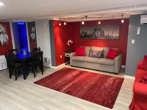 Brooklyn’s lovely Luxurious Suite sleeps 5 - Image 2