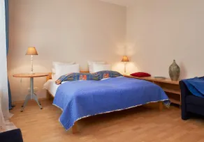 Didzioji 10 spacious 2 bedroom condo, free parking - Image 2