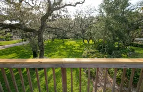Sanford Rooftop Garden Apartment - Image 3
