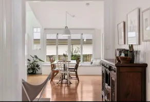 Open plan Cottage close to Queens Park & schools - Image 4