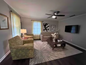 Kaye’s Coziest Villa - Image 3