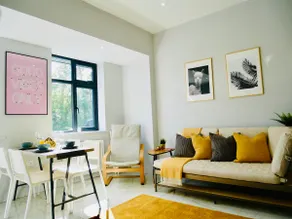 ⭐⭐⭐⭐⭐ 400m to the BEACH, Parking, WIFI & Netflix - Image 3