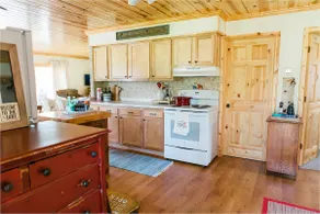 Quiet & Relaxing Lakefront Cabin - Image 5
