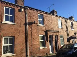 Cosy, modern terrace 5 mins walk from town/Minster - Image 3