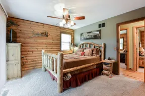 Table Rock Lodge - True Lake Front with Dock on 2 Acres - Image 3