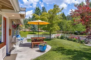 Applegate cottage at boutique winery! - Image 2