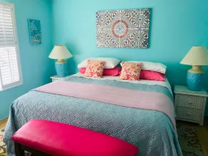 Colorful condo with heated pool and private WiFi - Image 3