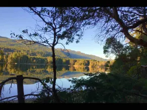 Lake Front Cabin, Qualicum Beach - Image 2