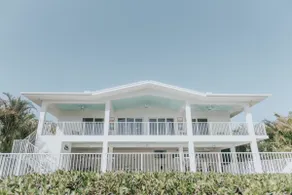 Superbe nouvelle maison de canal de luxe KCB avec piscine et 4 suites principales - Image 3
