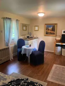 Cozy cottage, great breakfast and live music - Image 5