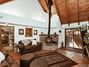 Heaven's House, A Mountain Cabin in Lake Arrowhead - Image 3