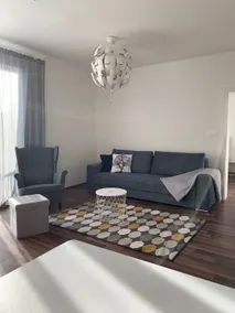 New Stylish 2Room Flat with Dedicated Parking - Image 4