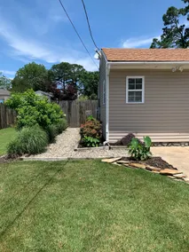 Hilltop Bungalow - Guest Suite with Backyard Oasis - Image 3