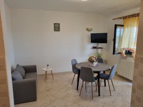 Apartment Lavender - Image 5