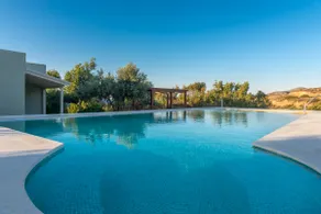 Stylish villa, private heated pool, large garden, sea view, en-suite bathrooms, - Image 4