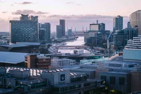 Southbank Serenity with Parking and wifi - Image 5
