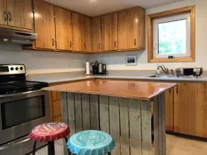 Kidston Heights, Private One-Bdrm Apartment - Image 3
