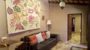 Lila's Rose Garden Cottage - Image 4