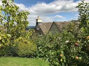 Cotswold cottage with views in Nailsworth - Image 2