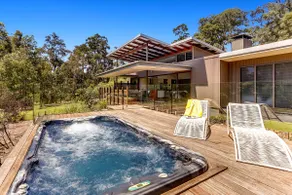 Casa contemporânea projetado, tranquilo em área privada com piscina spa - Image 2