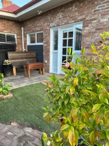 Weerona Garden Apartment | Private CBD Retreat - Image 2
