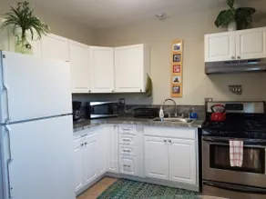 Monthly Rental, 1+ bed unit with Office, Private - Image 5