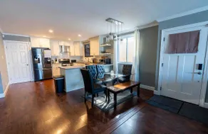 Brand New Remodeled Entire House w/ Parking - Image 4