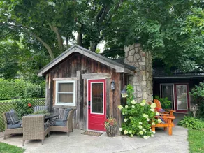Stay & See Wasaga Beach & Blue Mountain - Image 3
