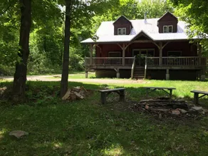 Covey Hill Chalet - Image 2