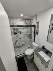 Beautiful 1bed 1bath w/pool close to everything - Image 5