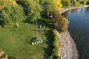Incredible Lakefront Sunsets @ VT’s #1 Property. - Image 5