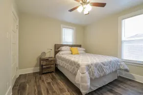Quiet/Renovated- 2 blocks to Downtown Urbana - Image 5