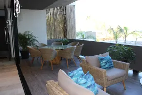 Oceanfront, divine 2nd floor, super internet - Image 2