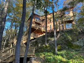 Boulder Tree House - Image 2