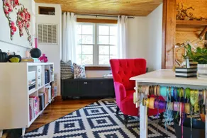 Cozy Cute Cabin - Image 5