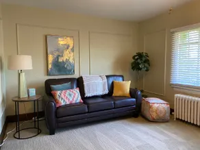 Hidden Gem*Great Location*Elegant! - Image 2