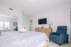 #308 Beachside 1 BR Apartment with Rooftop Pool! - Image 3
